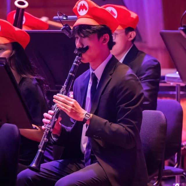 Playing clarinet